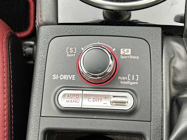 スバル ＷＲＸ ＳＴＩ STI タイプS 愛知県 2017(平29)年 4.8万km クリスタルブラックシリカ 禁煙車/ステアリング・レスポンシブ・ヘッドランプ/スバルリヤビークルディテクション/ハイビームアシスト/STIエアロパーツ（F/S.R）/純正8インチメモリナビ/CD/DVD/BT/フルセグTV/バック/サイド/フロントモニター/アイサイト/ハーフレザーシート/シートヒーター(D/N)/パワーシート（D/N)/革巻きステアリング/ステアリングリモコン/ドライブレコーダー前後/ビルトインETC/LEDヘッドライト/オートライト/フォグランプ/純正STI18インチアルミホイール