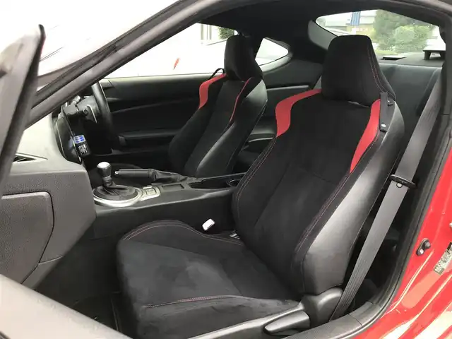 トヨタ ８６ GT 栃木県 2012(平24)年 13.4万km ライトニングレッド 株)IDOMが運営する【じしゃロン小山店】の自社ローン専用車両になります。こちらは現金またはオートローンご利用時の価格です。自社ローンご希望の方は別途その旨お申付け下さい//禁煙車/社外ワンセグナビ/（CD/AM/FMラジオ）/スマートキー/プッシュスタート/バックカメラ/ＥＴＣ/電動格納ドアミラー/パワーウインドウ/防眩ミラー/オートライト