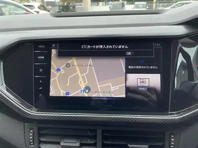 フォルクスワーゲン ＶＷ Ｔ－クロス TSI アクティブ 和歌山県 2022(令4)年 0.5万km 白 純正ナビ/（AF/FM、Bluetooth接続）/ACC/バックカメラ/ETC2.0/ルーフレール/純正フロアマット/ターボ/純正ドライブレコーダー/純正アルミホイール/電動リアゲート/Cタイプポート×2/横滑り防止装置/パワーウィンド/パワーステアリング/ABS/保証書/取り扱い説明書