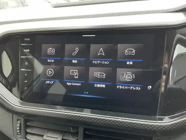 フォルクスワーゲン ＶＷ Ｔ－クロス TSI アクティブ 和歌山県 2022(令4)年 0.5万km 白 純正ナビ/（AF/FM、Bluetooth接続）/ACC/バックカメラ/ETC2.0/ルーフレール/純正フロアマット/ターボ/純正ドライブレコーダー/純正アルミホイール/電動リアゲート/Cタイプポート×2/横滑り防止装置/パワーウィンド/パワーステアリング/ABS/保証書/取り扱い説明書