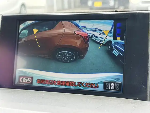 レクサス ＮＸ 200t 群馬県 2016(平28)年 6.1万km パール ナビゲーション　/フルセグテレビ　/ＣＤ＆ＤＶＤ　/ブルートゥース　/ＵＳＢ　/衝突軽減ブレーキ　/車線逸脱警報　/アダプティブクルーズ　/シートヒーター　/ハンドルヒーター　/サンルーフ　/保証書　/取扱説明書　/整備手帳/スマートキーX２個/カードキー