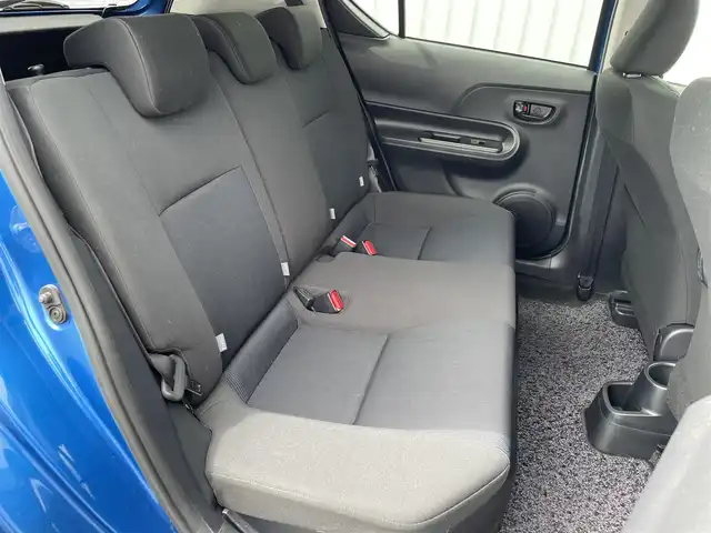 トヨタ アクア S 福岡県 2015(平27)年 2.1万km コバルトブルーメタリック 純正９インチナビ（ＮＳＺＴ－Ｙ６４Ｔ）/バックカメラ/衝突軽減/レーンアシスト/オートハイビーム/フルセグＴＶ/ＣＤ／ＤＶＤ再生/ブルートゥース/スマートキー/プッシュスタート/ＥＴＣ/電動格納ミラー
