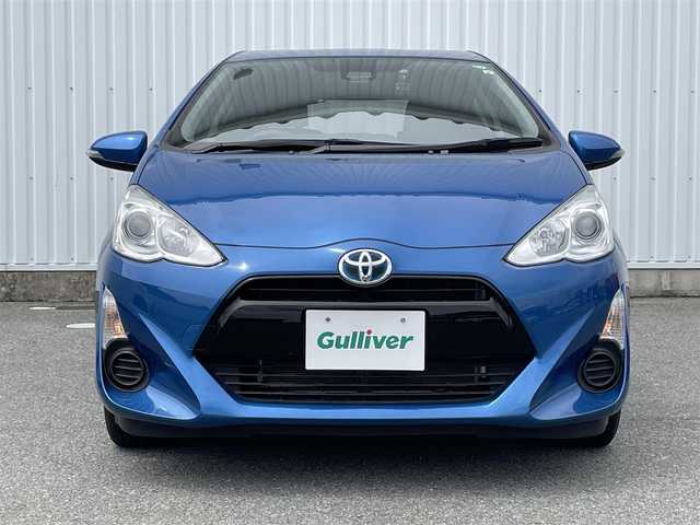 トヨタ アクア S 福岡県 2015(平27)年 2.1万km コバルトブルーメタリック 純正９インチナビ（ＮＳＺＴ－Ｙ６４Ｔ）/バックカメラ/衝突軽減/レーンアシスト/オートハイビーム/フルセグＴＶ/ＣＤ／ＤＶＤ再生/ブルートゥース/スマートキー/プッシュスタート/ＥＴＣ/電動格納ミラー