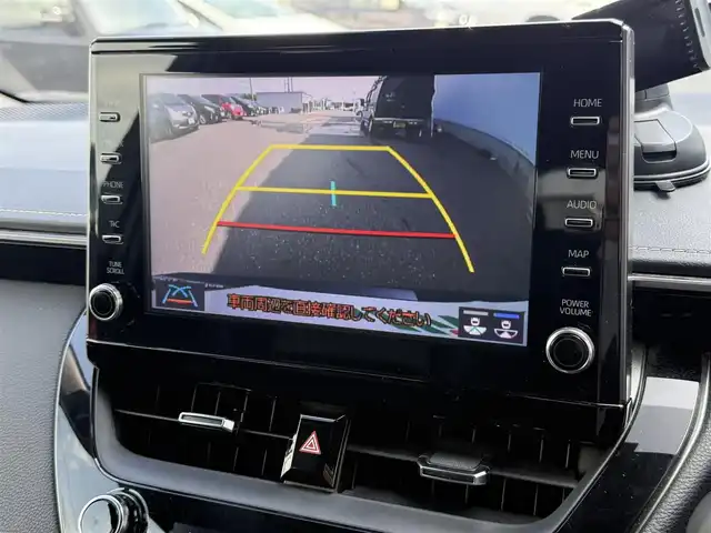トヨタ カローラツーリング ハイブリッド ダブルバイビー 佐賀県 2019(令1)年 3.7万km スパークリングブラックパールクリスタルシャイン 純正9型ディスプレイオーディオ/・AM/FM/CD/DVD/フルセグ//・Appple Car Play/Android Auto//・ナビ機能付き/・バックカメラ/黒ハーフレザーシート/スマートキー/LEDヘッドライト/・オートマチックハイビーム/電動パーキングブレーキ/・オートホールド機能/純正17インチアルミホイール/USB入力端子/新車保証書/取扱説明書/トヨタセーフティーセンス/・プリクラッシュセーフティ/・レーンディパーチャーアラート（ステアリング制御機能付）/・レーントレーシングアシスト/・レーダークルーズコントロール（全車速追従機能付）/・ロードサインアシスト/・インテリジェントクリアランスソナー/・リヤクロストラフィックオートブレーキ/・盗難防止システム/・VSC/・ヒルスタートアシストコントロール/・パーキングサポートブレーキ