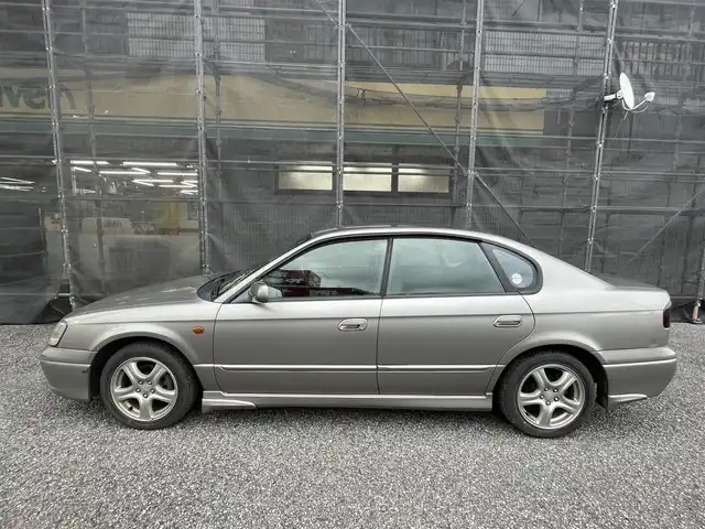 スバル レガシィ Ｂ４ RS 千葉県 2000(平12)年 3.8万km グレーメタリック 純正オーディオ（CD、FM、AM）/４WD/momoステアリング/ハーフレザーシート/電動格納ミラー/純正16インチアルミホイール/保証書/取説有