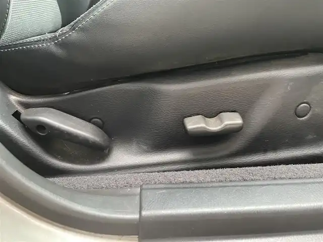 スバル レガシィ Ｂ４ RS 千葉県 2000(平12)年 3.8万km グレーメタリック 純正オーディオ（CD、FM、AM）/４WD/momoステアリング/ハーフレザーシート/電動格納ミラー/純正16インチアルミホイール/保証書/取説有