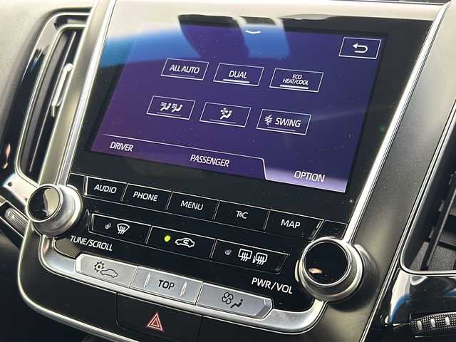 トヨタ クラウン ハイブリッド RS リミテッド 宮城県 2020(令2)年 11.3万km ホワイトパールクリスタルシャイン 純正ナビ/(AM/FM/CD/DVD/SD/USB/BT/TV/Miracast)/バックカメラ/ETC2.0/前後ドライブレコーダー/パワーシート/ハーフレザー/スイングエアコン/シートヒーター/ステアリングヒーター/電動チルト＆テレスコピックステアリング/トヨタセーフティーセンス/レーダークルーズコントロール/BSM/プッシュスタート/スマートキー/スペアキー/オートライト/オートマチックハイビーム/三眼LEDヘッドライト/フォグランプ/純正18インチアルミホイール/フロアマット