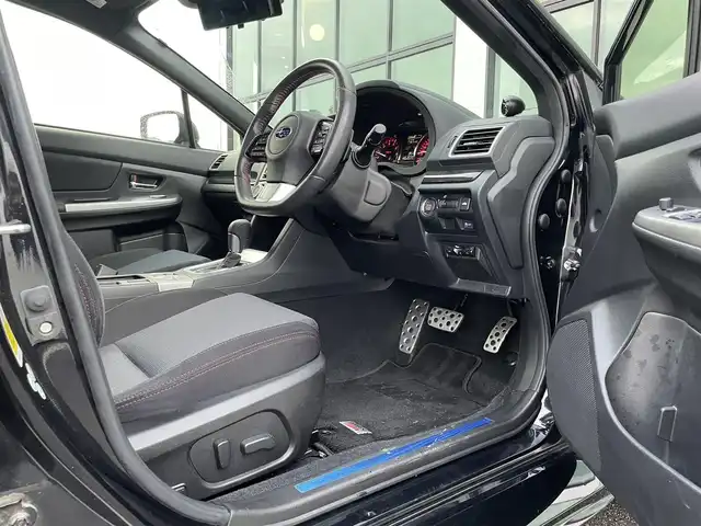 スバル ＷＲＸ Ｓ４ 2．0GT アイサイト 香川県 2015(平27)年 7万km クリスタルブラックシリカ ４ＷＤ/アイサイト/・衝突軽減ブレーキ/・レーンキープアシスト　/純正SDナビ【KXM-H700】/（フルセグTV/Bluetooth/DVD/MSV）/バックカメラ　/革巻きステアリング　/レーダークルーズコントロール/ステアリングスイッチ/前席パワーシート/パドルシフト　/デジタルインナーミラー　/電動パーキングブレーキ/ETC/STIフロントスポイラー/LEDヘッドライト/LEDフォグライト/オートライト/純正マフラー　/社外18インチアルミホイール/純正アルミホイール積み込み（スタッドレス）　/純正フロアマット/プッシュスタート/スマートキー/ISOFIX