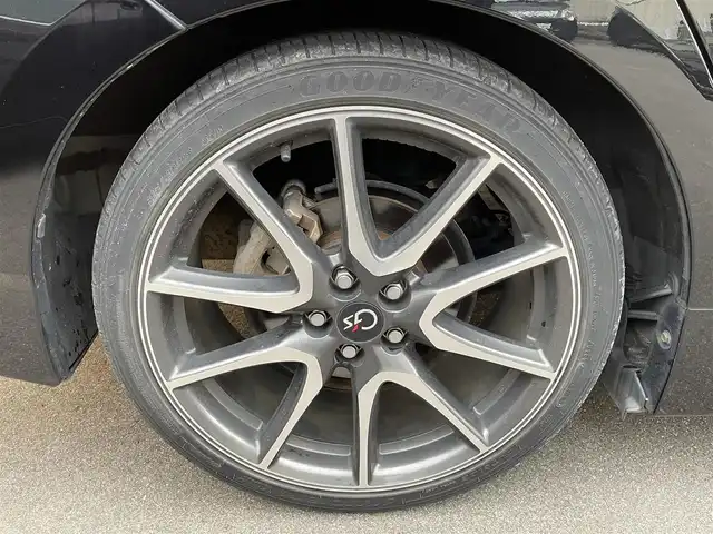 トヨタ プリウス S ツーリングセレ G’s 大阪府 2014(平26)年 9.2万km ブラック 純正ナビ【NSCP-W64】/バックカメラ/スマートキー＆プッシュスタート/HIDヘッドライト/ビルトインETC/純正G’s専用18インチアルミ/ステアリングスイッチ/社外シートカバー/リア6面スモーク貼り/取説＆保証書