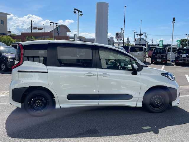 トヨタ シエンタ ハイブリッド Z 長崎県 2023(令5)年 4.3万km ホワイトパールクリスタルシャイン 純正ディスプレイオーディオ/ナビ/USB/BT/Mira cast/パノラミックビューモニター/モデリスタエアロ/両側パワースライドドア/トヨタセーフティセンス/レーダークルーズコントロール/ブラインドスポットモニター/オートマチックハイビーム/LEDヘッドライト/コーナーセンサー前後/ビルトインETC2.0