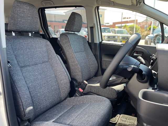 トヨタ シエンタ ハイブリッド Z 長崎県 2023(令5)年 4.3万km ホワイトパールクリスタルシャイン 純正ディスプレイオーディオ/ナビ/USB/BT/Mira cast/パノラミックビューモニター/モデリスタエアロ/両側パワースライドドア/トヨタセーフティセンス/レーダークルーズコントロール/ブラインドスポットモニター/オートマチックハイビーム/LEDヘッドライト/コーナーセンサー前後/ビルトインETC2.0