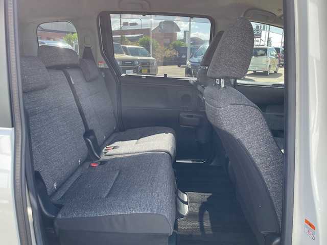 トヨタ シエンタ ハイブリッド Z 長崎県 2023(令5)年 4.3万km ホワイトパールクリスタルシャイン 純正ディスプレイオーディオ/ナビ/USB/BT/Mira cast/パノラミックビューモニター/モデリスタエアロ/両側パワースライドドア/トヨタセーフティセンス/レーダークルーズコントロール/ブラインドスポットモニター/オートマチックハイビーム/LEDヘッドライト/コーナーセンサー前後/ビルトインETC2.0