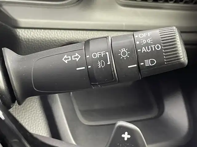 ホンダ ステップワゴン スパーダ eHEV 福井県 2022(令4)年 6.4万km プラチナホワイトパール ワンオーナー/純正11.4インチデイスプレイナビ/【AM/FM/CD/DVD/Bluetooth/フルセグTV】/バックカメラ/ETC/両側パワースライドドア/ホンダセンシング/・衝突軽減ブレーキ/・車線逸脱警報機能/・クルーズコントロール（追従有）/・レーンキープアシスト/電動リアゲート/ドライブレコーダー（前後）/ハーフレザーシート/シートヒーター（運転席/助手席）/オートライト/LEDヘッドライド/プッシュスタート/スマートキー