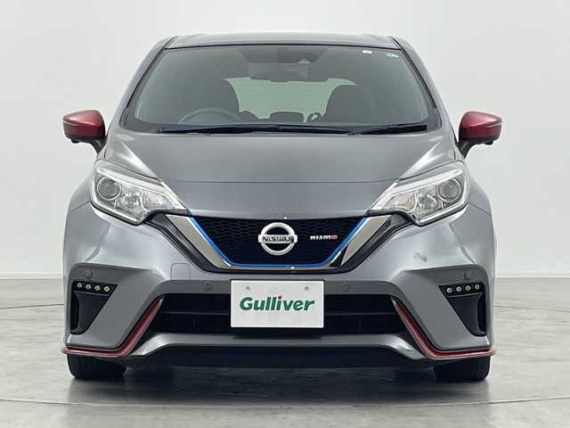 日産 ノート e－パワー ニスモ 群馬県 2017(平29)年 6.8万km ダークメタルグレー 純正ナビ　全周囲カメラ　電子ミラー　ＥＴＣ　ニスモ専用革巻きステアリング　プッシュスタートボタン　スマートキー　衝突被害軽減ブレーキ　レーンアシスト　ドライブレコーダー　ＬＥＤヘッドライト　禁煙