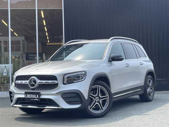 メルセデス・ベンツ ＧＬＢ２００ｄ AMGライン 福岡県 2021(令3)年 3.9万km イリジウムシルバー レーダーセーフティパッケージ/アダプティブクルーズコントロール/ブラインドスポットモニター/レーンキープアシスト/アクティブセーフティブレーキ/ハーフレザーシート/前席シートヒーター/純正ナビ/Applecarplay/androidauto/全方位カメラ/フルセグTV/Bluetooth/ワイヤレス充電/パワーバックドア/LEDヘッドライト/オートハイビーム/前後ドライブレコーダー/純正19インチアルミホイール/ETC2.0/取扱説明書/保証書/スペアキー×1