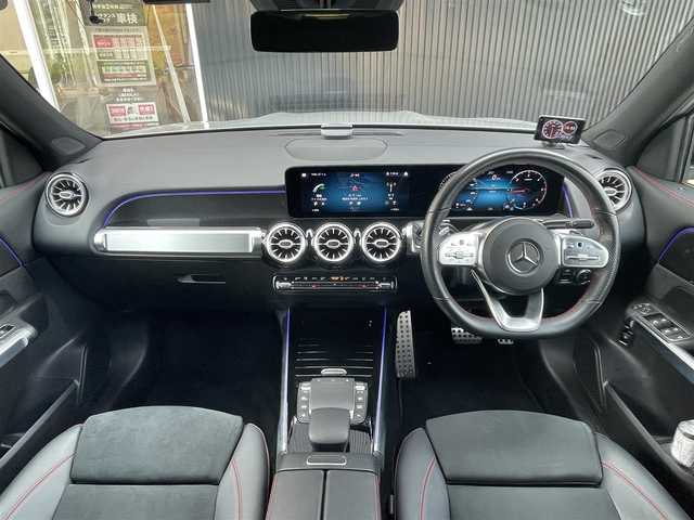メルセデス・ベンツ ＧＬＢ２００ｄ AMGライン 福岡県 2021(令3)年 3.9万km イリジウムシルバー レーダーセーフティパッケージ/アダプティブクルーズコントロール/ブラインドスポットモニター/レーンキープアシスト/アクティブセーフティブレーキ/ハーフレザーシート/前席シートヒーター/純正ナビ/Applecarplay/androidauto/全方位カメラ/フルセグTV/Bluetooth/ワイヤレス充電/パワーバックドア/LEDヘッドライト/オートハイビーム/前後ドライブレコーダー/純正19インチアルミホイール/ETC2.0/取扱説明書/保証書/スペアキー×1