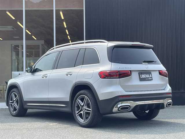 メルセデス・ベンツ ＧＬＢ２００ｄ AMGライン 福岡県 2021(令3)年 3.9万km イリジウムシルバー レーダーセーフティパッケージ/アダプティブクルーズコントロール/ブラインドスポットモニター/レーンキープアシスト/アクティブセーフティブレーキ/ハーフレザーシート/前席シートヒーター/純正ナビ/Applecarplay/androidauto/全方位カメラ/フルセグTV/Bluetooth/ワイヤレス充電/パワーバックドア/LEDヘッドライト/オートハイビーム/前後ドライブレコーダー/純正19インチアルミホイール/ETC2.0/取扱説明書/保証書/スペアキー×1
