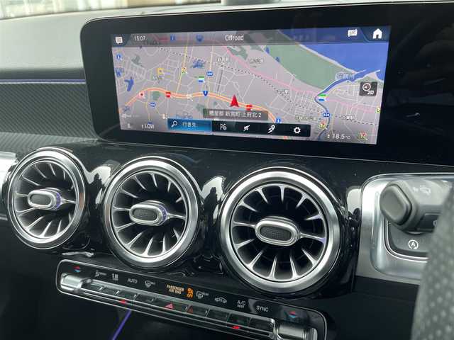 メルセデス・ベンツ ＧＬＢ２００ｄ AMGライン 福岡県 2021(令3)年 3.9万km イリジウムシルバー レーダーセーフティパッケージ/アダプティブクルーズコントロール/ブラインドスポットモニター/レーンキープアシスト/アクティブセーフティブレーキ/ハーフレザーシート/前席シートヒーター/純正ナビ/Applecarplay/androidauto/全方位カメラ/フルセグTV/Bluetooth/ワイヤレス充電/パワーバックドア/LEDヘッドライト/オートハイビーム/前後ドライブレコーダー/純正19インチアルミホイール/ETC2.0/取扱説明書/保証書/スペアキー×1