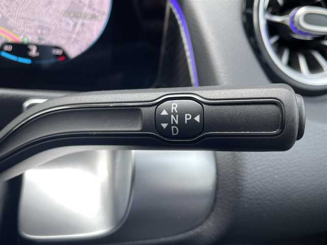 メルセデス・ベンツ ＧＬＢ２００ｄ AMGライン 福岡県 2021(令3)年 3.9万km イリジウムシルバー レーダーセーフティパッケージ/アダプティブクルーズコントロール/ブラインドスポットモニター/レーンキープアシスト/アクティブセーフティブレーキ/ハーフレザーシート/前席シートヒーター/純正ナビ/Applecarplay/androidauto/全方位カメラ/フルセグTV/Bluetooth/ワイヤレス充電/パワーバックドア/LEDヘッドライト/オートハイビーム/前後ドライブレコーダー/純正19インチアルミホイール/ETC2.0/取扱説明書/保証書/スペアキー×1