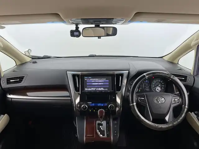 トヨタ アルファード X 大分県 2015(平27)年 7.7万km ホワイトパールクリスタルシャイン 純正SDナビ/(フルセグ/CD/DVD/BT)/片側パワースライドドア/バックカメラ/ビルトインETC/前方ドライブレコーダー/オートライト/電動パーキングブレーキ/ステアリングスイッチ/アイドリングストップ/スマートキー/プッシュスタート/スペアキー/MTモード付きAT