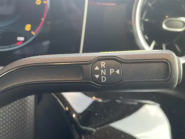 メルセデス・ベンツ Ａ２００ｄ AMGライン 高知県 2020(令2)年 5.5万km コスモスブラック レーダーセーフティパッケージ/　・ブレーキアシスト/　・ブラインドスポットアシスト/　・レーンキーピングアシスト/ナビゲーションパッケージ/純正ナビ/　【AM/FM/フルセグTV/Bluetooth】/バックカメラ/ハーフレザーシート/D/N席パワーシート/シートヒーター/前後純正ドライブレコーダー