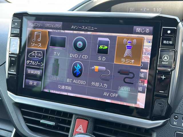 トヨタ ヴォクシー ZS 煌 大阪府 2018(平30)年 3.7万km ホワイトパールクリスタルシャイン アルパイン１１型ナビ／フルセグ／ＤＶＤ／ＣＤ／ＢＴ/バックカメラ/ビルトインＥＴＣ/ドライブレコーダー/アルパイン１２．８型フリップダウン/ＴＥＩＮ車高調/社外１９インチアルミホイール/純正アルミサマータイヤセット積込/トヨタセーフティセンス/レーンキープアシスト/両側パワースライドドア/LEDヘットライト/フォグライト/プッシュエンジンスタート/ウィンカーミラー/リヤルーフスポイラー/フロアマット/ドアバイザー