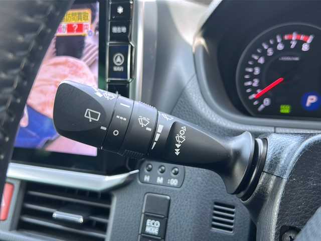 トヨタ ヴォクシー ZS 煌 大阪府 2018(平30)年 3.7万km ホワイトパールクリスタルシャイン アルパイン１１型ナビ／フルセグ／ＤＶＤ／ＣＤ／ＢＴ/バックカメラ/ビルトインＥＴＣ/ドライブレコーダー/アルパイン１２．８型フリップダウン/ＴＥＩＮ車高調/社外１９インチアルミホイール/純正アルミサマータイヤセット積込/トヨタセーフティセンス/レーンキープアシスト/両側パワースライドドア/LEDヘットライト/フォグライト/プッシュエンジンスタート/ウィンカーミラー/リヤルーフスポイラー/フロアマット/ドアバイザー