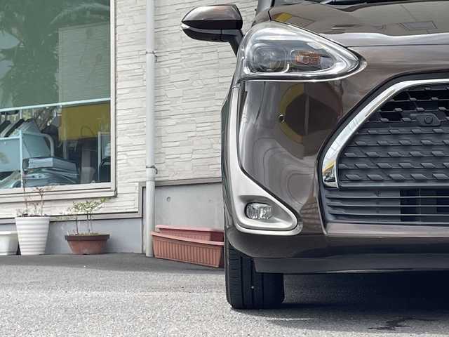 トヨタ シエンタ ファンベースG 大分県 2018(平30)年 3.5万km ヴィンテージブラウンパールクリスタルシャイン ワンオーナー /全方位カメラ/両側パワースライドドア /純正15インチアルミホイール/社外ナビ/フルセグTV/Bluetooth/純正LEDヘッドライト/オートライト/オートマチックハイビーム/シートヒーター/ハンドルヒーター/衝突被害軽減ブレーキ/横滑り防止装置/スマートキー/スペアキー