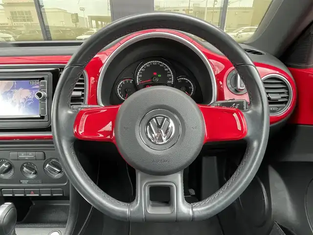 フォルクスワーゲン ザ・ビートル デザイン 石川県 2015(平27)年 4.9万km 赤 純正ナビ/（Bluetooth/TV）/バックカメラ/MTモード付AT/ETC/プッシュスタート/フロアマット/純正アルミホイール/スペアキー×１