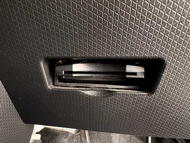 ダイハツ タント カスタム X スタイルセレクション 兵庫県 2022(令4)年 4万km ブラックマイカメタリック 社外HDDナビ(CD/DVD/AM/FM/Bluetooth/フルセグ)/バックカメラ/両側パワースライドドア/シートヒーター/LEDヘッドライト/オートライト/純正14インチアルミホイール/純正フロアマット/前後コーナーセンサー/ETC/スマートキー