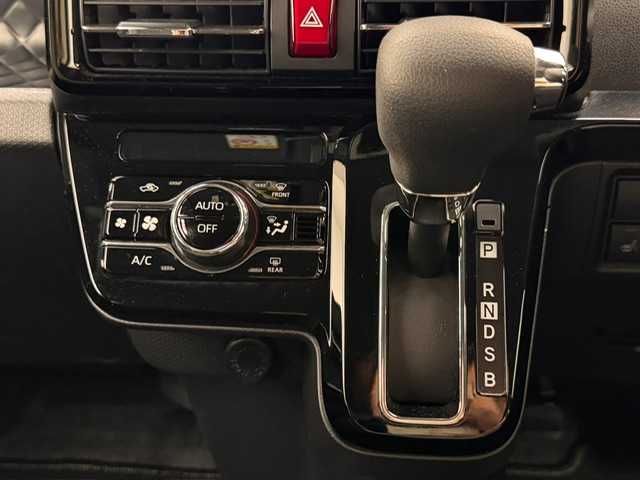 ダイハツ タント カスタム X スタイルセレクション 兵庫県 2022(令4)年 4万km ブラックマイカメタリック 社外HDDナビ(CD/DVD/AM/FM/Bluetooth/フルセグ)/バックカメラ/両側パワースライドドア/シートヒーター/LEDヘッドライト/オートライト/純正14インチアルミホイール/純正フロアマット/前後コーナーセンサー/ETC/スマートキー