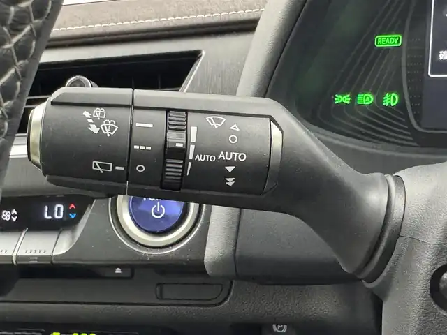 レクサス ＵＸ 300e バージョンL 愛知県 2021(令3)年 3.9万km グラファイトブラックガラスフレーク マットラッピング車両/マークレビンソン/パノラマミックビューモニター/レクサスセーフティ/・プリクラッシュセーフティ/・レーントレーシングアシスト/・パーキングサポートブレーキ/・レーダークルーズコントロール/・ブラインドスポットモニター/メーカー純正ナビ/・フルセグ/Bluetooth/CD/DVD/サンルーフ/レザーシート/前席パワーシート/前席シートヒーター＋ベンチレーション/パワーバックドア/ビルドインETC2.0/ヘッドアップディスプレイ/AC100V/1500W