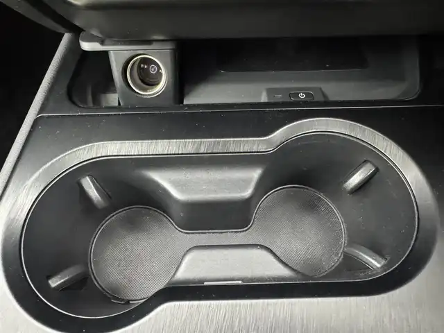 レクサス ＵＸ 300e バージョンL 愛知県 2021(令3)年 3.9万km グラファイトブラックガラスフレーク マットラッピング車両/マークレビンソン/パノラマミックビューモニター/レクサスセーフティ/・プリクラッシュセーフティ/・レーントレーシングアシスト/・パーキングサポートブレーキ/・レーダークルーズコントロール/・ブラインドスポットモニター/メーカー純正ナビ/・フルセグ/Bluetooth/CD/DVD/サンルーフ/レザーシート/前席パワーシート/前席シートヒーター＋ベンチレーション/パワーバックドア/ビルドインETC2.0/ヘッドアップディスプレイ/AC100V/1500W