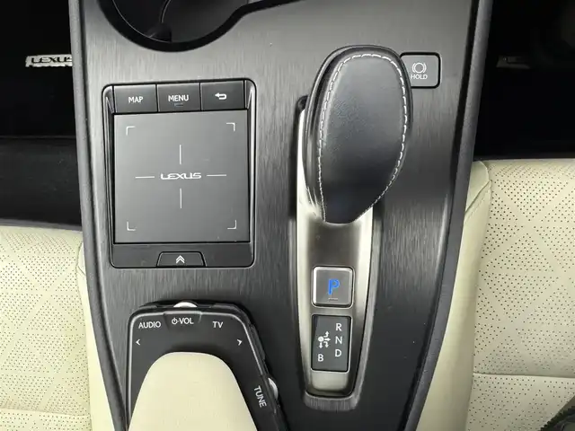 レクサス ＵＸ 300e バージョンL 愛知県 2021(令3)年 3.9万km グラファイトブラックガラスフレーク マットラッピング車両/マークレビンソン/パノラマミックビューモニター/レクサスセーフティ/・プリクラッシュセーフティ/・レーントレーシングアシスト/・パーキングサポートブレーキ/・レーダークルーズコントロール/・ブラインドスポットモニター/メーカー純正ナビ/・フルセグ/Bluetooth/CD/DVD/サンルーフ/レザーシート/前席パワーシート/前席シートヒーター＋ベンチレーション/パワーバックドア/ビルドインETC2.0/ヘッドアップディスプレイ/AC100V/1500W