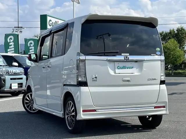 ホンダ Ｎ ＢＯＸ カスタム G ターボ Lパッケージ 奈良県 2016(平28)年 7.2万km プレミアムホワイトパールⅡ 純正ナビ　[VXM-164VFi]/バックカメラ　/フルセグＴＶ　/ビルトインＥＴＣ　/両側パワースライドドア　/ハーフレザーシート　/パドルシフト　/ＬＥＤヘッドライト　/衝突被害軽減システム　/純正１５インチＡＷ　/純正フロアマット