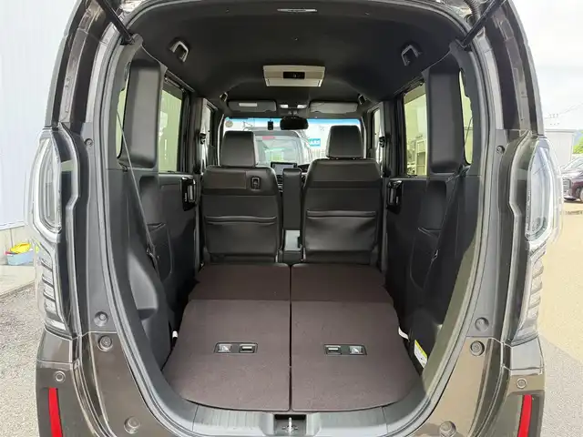 ホンダ Ｎ ＢＯＸ カスタム G L ターボ ホンダセンシング 佐賀県 2018(平30)年 5.1万km プレミアムグラマラスブロンズP 純正8型ナビゲーション/・AM/FM/CD/DVD/BT/フルセグ//・Apple Car Play/Android Auto//・バックカメラ/両側パワースライドドア/純正前方ドライブレコーダー/レーダー探知機/社外アルミペダル/純正フロアマット/LEDヘッドライト/・オートマチックハイビーム/純正15インチアルミホイール/ビルトインETC/ハーフレザーシート/後席サンシェード/パドルシフト/USB入力端子/ホンダセンシング/Honda SENSING/・衝突軽減ブレーキ/・誤発進抑制機能（前方・後方）/・車線維持支援システム（LKAS）/・先行車発進お知らせ機能/・標識認識機能/・オートハイビーム/・VSA（車両安定制御システム）/・エマージェンシーストップシグナル/・ヒルスタートアシスト機能