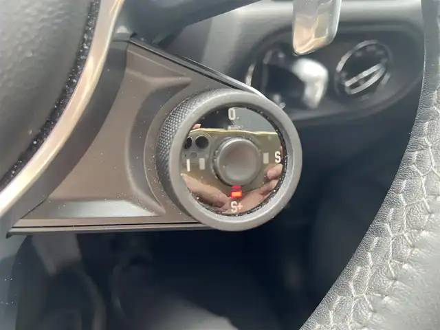 ポルシェ マカン S 栃木県 2019(令1)年 6.1万km ヴァルカノグレーメタリック パノラマサンルーフ/スポーツクロノパッケージ/PASM/全方位カメラ/純正ナビ/パワーシート/シートヒーター/黒革/電動リアゲート/ETC/LED/純正21インチAW/社外レーダー/社外ドラレコ前後