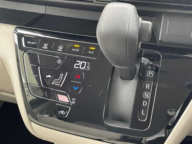 日産 ルークス X 新潟県 2021(令3)年 9.7万km アッシュブラウンM (株)IDOMが運営する【じしゃロン川越店】の自社ローン専用車両になります。/こちらは現金またはオートローンご利用時の価格です。/自社ローンご希望の方は別途その旨お申付け下さい/純正ＳＤナビ　/アラウンドビューモニター　/片側パワスラ　/ワンセグＴＶ　/ステアリングスイッチ　/純正フロアマット　/前後コーナーセンサー　/スマートキー　/エマージェンシーブレーキ