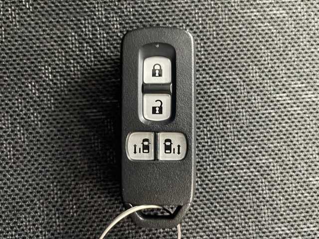 ホンダ Ｎ ＢＯＸ カスタム ターボ SSパッケージ 岐阜県 2015(平27)年 5万km プレミアムゴールドパープルパール 純正Gathersナビ/ETC/Bluetooth接続/CD/DVD/バックカメラ/プッシュスタート/スマートキー/スペアキー1本/両側パワースライドドア/ステアリングリモコン/衝突軽減ブレーキ/横滑り防止装置/純正アルミホイール/純正ドアバイザー/純正フロアマット/レーダークルーズコントロール（追従無し）/電格ミラー/フォグランプ