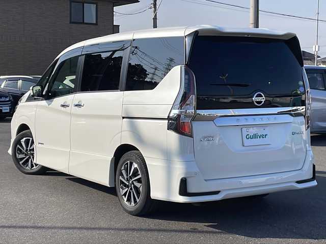 日産 セレナ e－パワー ハイウェイスター G 茨城県 2020(令2)年 4.3万km ブリリアントホワイトパール ワンオーナー/純正SDナビ/フリップダウン後席テレビ/全方位バックカメラ/プロパイロット/フルセグテレビ/クルーズコントロール（追従機能付き）/両側パワースライドドア/ETC/コーナーセンサー/レザーシート/ドライブレコーダー/ステアリングヒーター/純正１６インチアルミホイール/プッシュスタート/ウィンカーミラー/Bluetooth/DVD