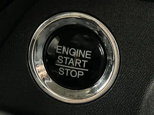 ホンダ ステップワゴン スパーダ クルスピセンシング 福岡県 2020(令2)年 4.8万km プラチナホワイトパール 純正10型SDナビ(フルセグTV/CD/DVD/BT)バックモニタホンダセンシング後席モニタ両側電動パワスラレーダークルコンETCシートヒーターUSBHDMI純正フロアマット純正LED純正アルミホイールプッシュスタートスマートキースペアキー
