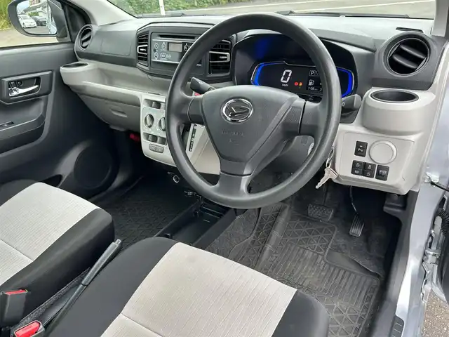 ダイハツ ミラ イース X SAⅢ 鹿児島県 2022(令4)年 3.2万km ブライトシルバーメタリック LEDオートライト/オートハイビーム/スマートアシスト/衝突被害軽減システム/クリアランスソナー/盗難防止装置/純正フロアマット/アイドリングストップ/社外ETC/純正オーディオCD/AM/FM