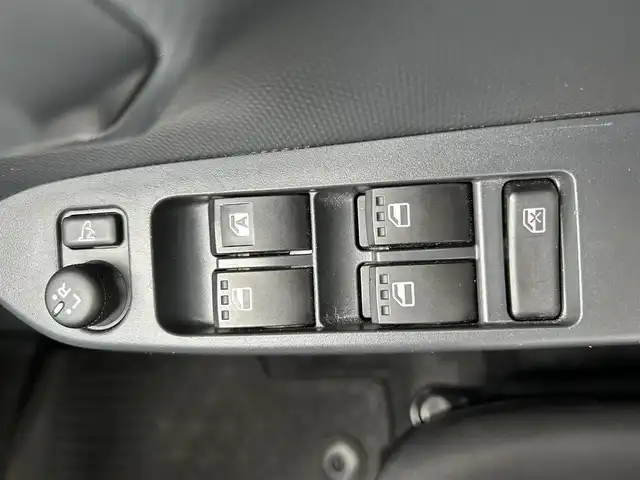 ダイハツ ミラ イース X SAⅢ 鹿児島県 2022(令4)年 3.2万km ブライトシルバーメタリック LEDオートライト/オートハイビーム/スマートアシスト/衝突被害軽減システム/クリアランスソナー/盗難防止装置/純正フロアマット/アイドリングストップ/社外ETC/純正オーディオCD/AM/FM
