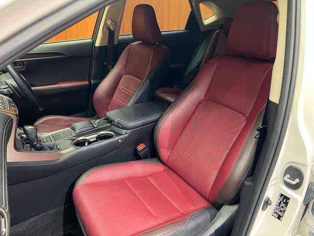 レクサス ＮＸ 300h バージョンL 千葉県 2018(平30)年 5.5万km ソニッククォーツ 三眼ＬＥＤ　/ＬＳＳ　　/純正ナビ　/バックカメラ　/ＢＳＭ　/赤革　/シートヒーター　/ベンチレーション　/メモリーパワーシート　/レーダークルーズコントロール　/電動リアゲート　/電動格納シート　/オートハイビーム