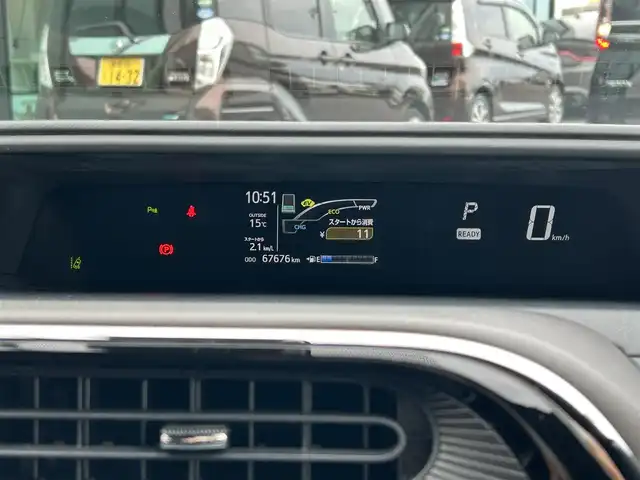 トヨタ アクア クロスオーバー 島根県 2018(平30)年 6.8万km ホワイトパールクリスタルシャイン トヨタセーフティセンス/純正9インチナビ/CD/DVD/DTV/Bluetooth/バックカメラ/LEDオートライト/オートマチックハイビーム /LDA/コーナーセンサー /ドライブレコーダー/ビルトインETC/社外AW付きスタッドレス積込/スマートキー/プッシュスタート /純正フロアマット/ドアバイザー/ハーフレザー調シート/ステアリングスイッチ