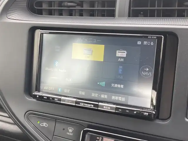 トヨタ アクア L 鳥取県 2020(令2)年 5.8万km スーパーホワイトⅡ 社外ナビ/BT/USB/トヨタセーフティセンス/レーンキープアシスト/ETC/ドライブレコーダー/オートハイビーム/リモコンキー/純正フロアマット/ドアバイザー