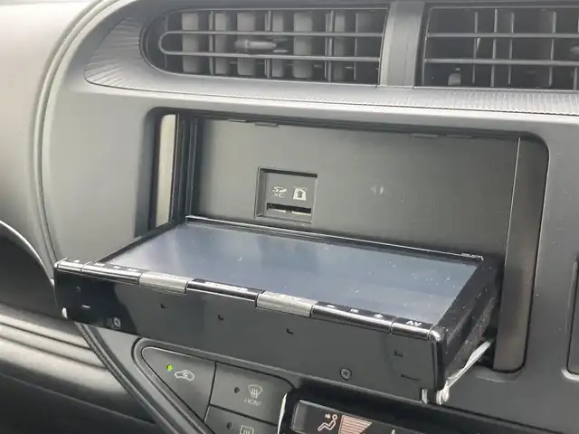 トヨタ アクア L 鳥取県 2020(令2)年 5.8万km スーパーホワイトⅡ 社外ナビ/BT/USB/トヨタセーフティセンス/レーンキープアシスト/ETC/ドライブレコーダー/オートハイビーム/リモコンキー/純正フロアマット/ドアバイザー