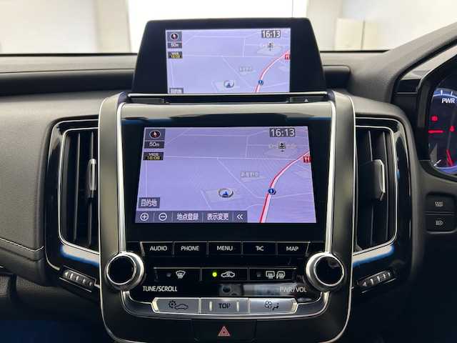 トヨタ クラウン ハイブリッド RS アドバンス 宮城県 2018(平30)年 4.8万km ホワイトパールクリスタルシャイン サンルーフ//Toyota Safety Sense/・プリクラッシュセーフティ/・レーントレーシングアシスト/・レーダークルーズコントロール/・オートマチックハイビーム/・ロードサインアシスト/・パーキンサポートブレーキ/・ブラインドスポットモニター/・リヤクロストラフィックアラート//WORK20インチアルミ//ダウンサス//ヘッドアップディスプレイ//純正ナビゲーション/・CD/DVD/Bluetooth/USB/フルセグTV//ステアリングスイッチ//バックカメラ//純正ドライブレコーダー（前方）//ETC2.0//電子パーキング/オートホールド機能//黒レザーシート/・運転席2メモリーシート/前席パワーシート/・前席ベンチレーション/シートヒーター//デジタルインナーミラー//ステアリングヒーター//パドルシフト//横滑り防止装置//電動格納ミラー//オートライト//LEDヘッドライト//LEDフォグ//クリアランスソナー//スペアキーあり//保証書