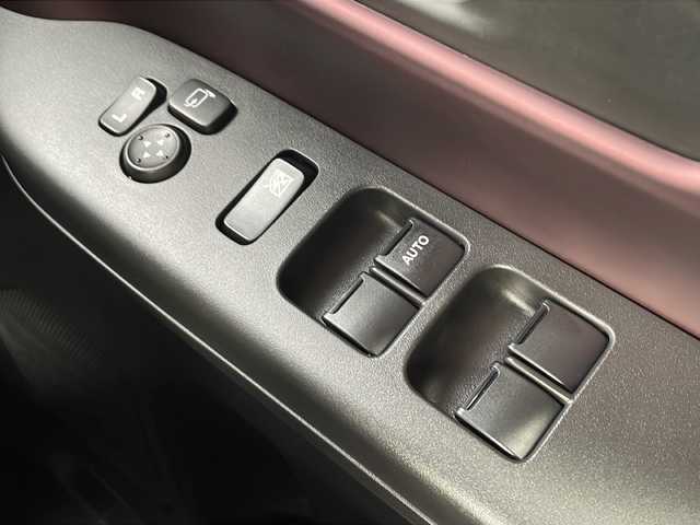 スズキ スペーシア カスタム HYBRID XS ターボ 広島県 2025(令7)年 0.1千km ピュアホワイトパール/ブラック2トーン デュアルセンサーブレーキサポートII/社外デフローティングナビ/フルセグTV/Bluetooth/バックカメラ/両側パワースライドドア/レーダークルーズコントロール/コーナーセンサー /電子パーキング/アイドリングストップ/LEDオートライト/パドルシフト/シートヒーター/ステアリングヒーター/ステアリングスイッチ/スマートキー/スペアキー /プッシュスタート /HUD/ハーフレザー調シート