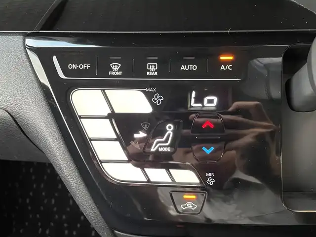 日産 ルークス HWS Gターボ プロパイロットED 佐賀県 2020(令2)年 4.2万km スパークリングレッド/ブラック プロパイロット/エマージェンシーブレーキ/インテリジェントクルーズコントロール/車線逸脱防止支援/警報/ソナー/純正9型ナビ/・フルセグTV/BT/CD/・アラウンドビューモニター/純正15インチAW/LEDヘッドライト/フォグランプ/オートライト/電動パーキングスイッチ/ステアリングスイッチ/ドライブレコーダー(DJ4-D)/プッシュスタート/ETC2.0/リアサーキュレーター/リアサンシェード/スペアキー×１/取扱説明書